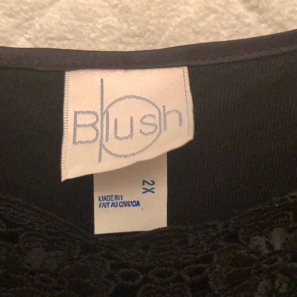 Blush Black cotton sleeveless top with lace insert - Picture 4 of 6